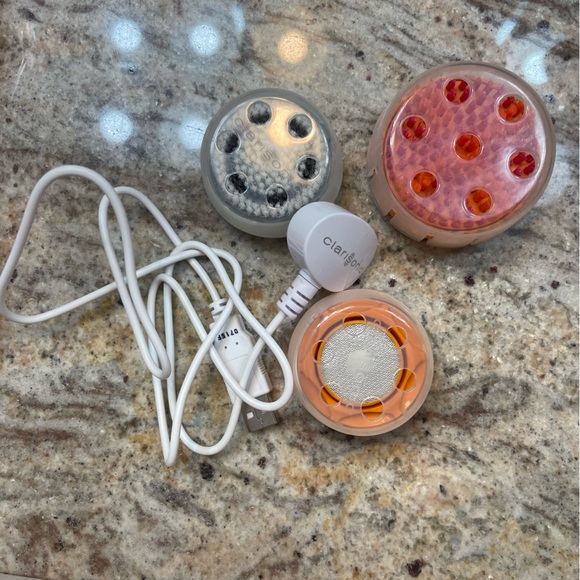 Clarisonic Smart Profile Face & Body Sonic Cleansing tool - Picture 5 of 7
